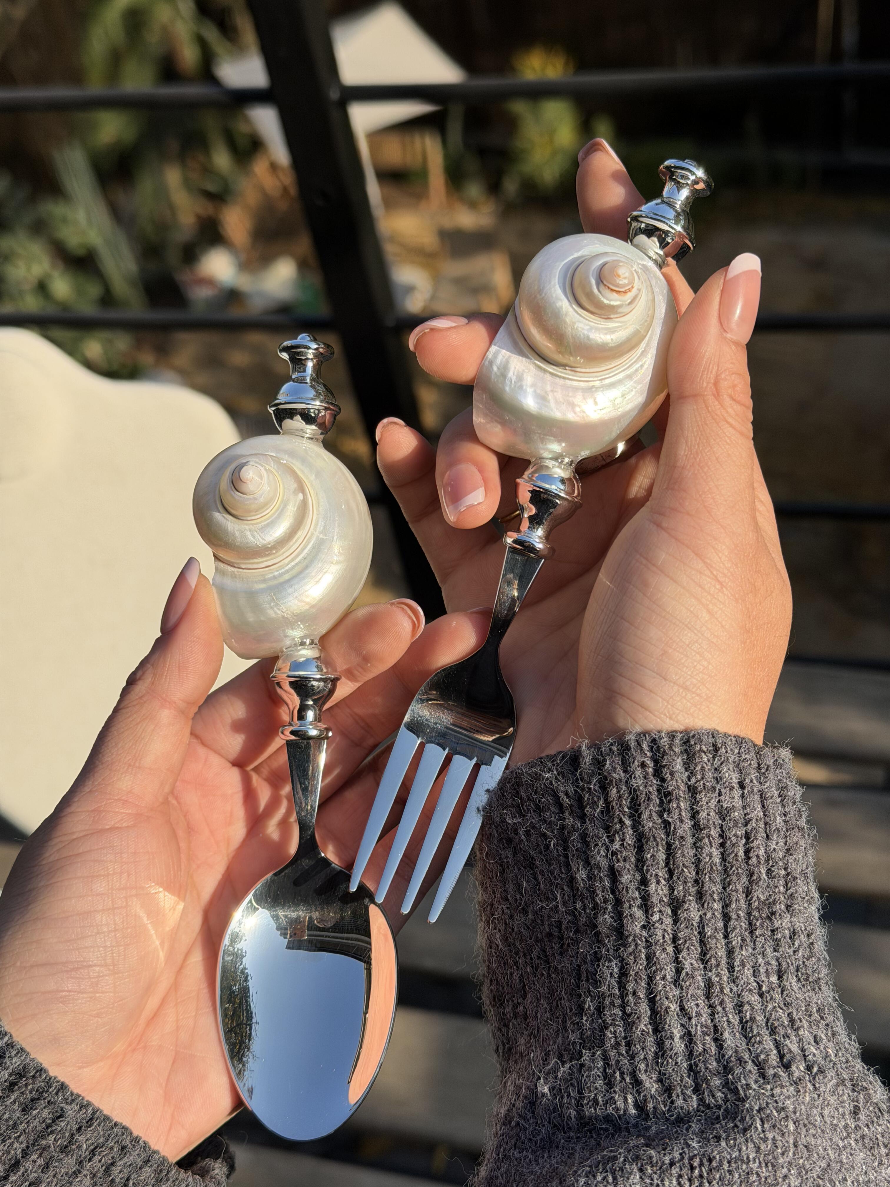 Luxury Handmade Shell Vintage Cutlery Set - One-of-a-kind Tableware Art