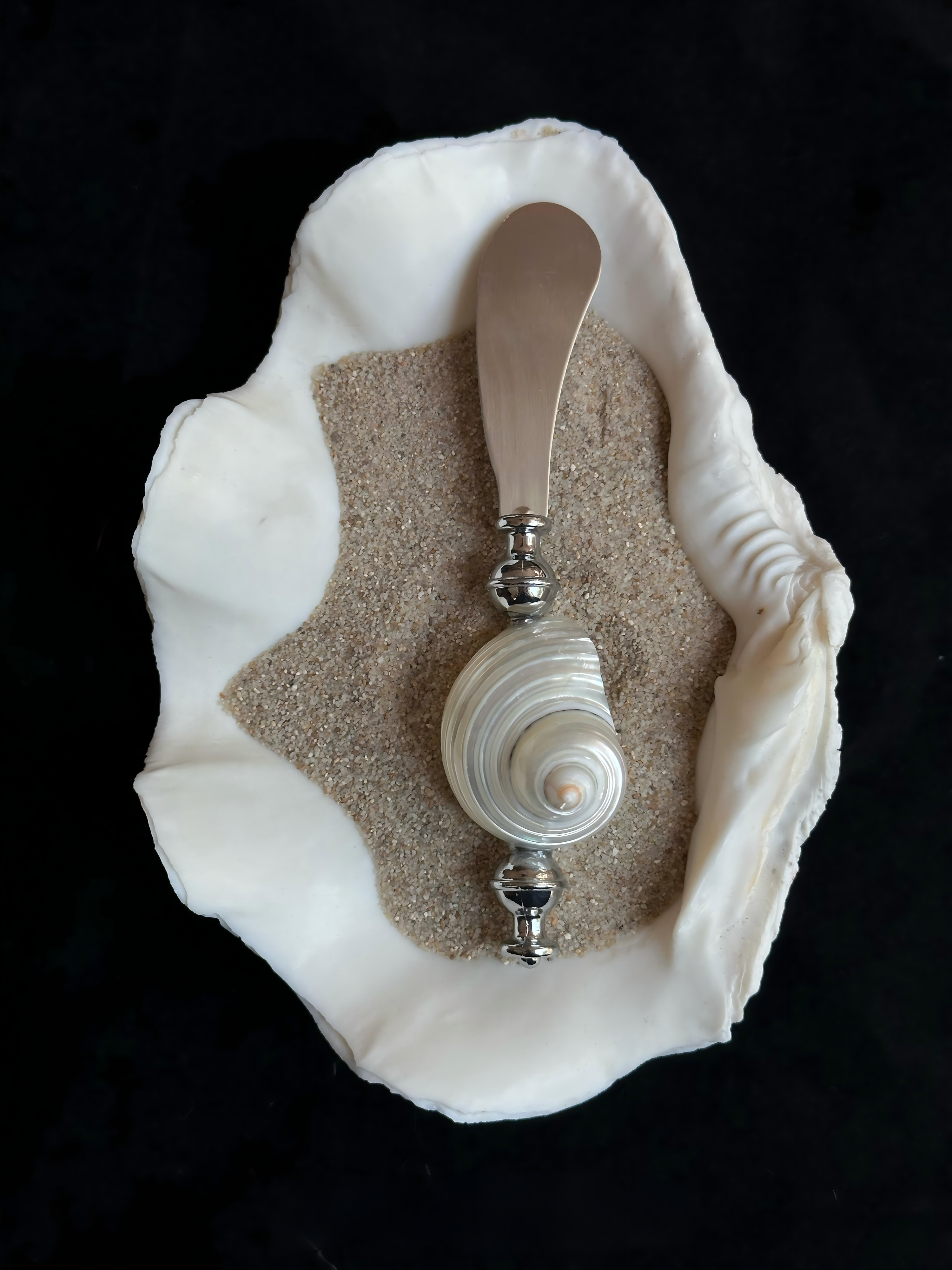 Luxury Handmade Shell Vintage Cutlery Set - One-of-a-kind Tableware Art