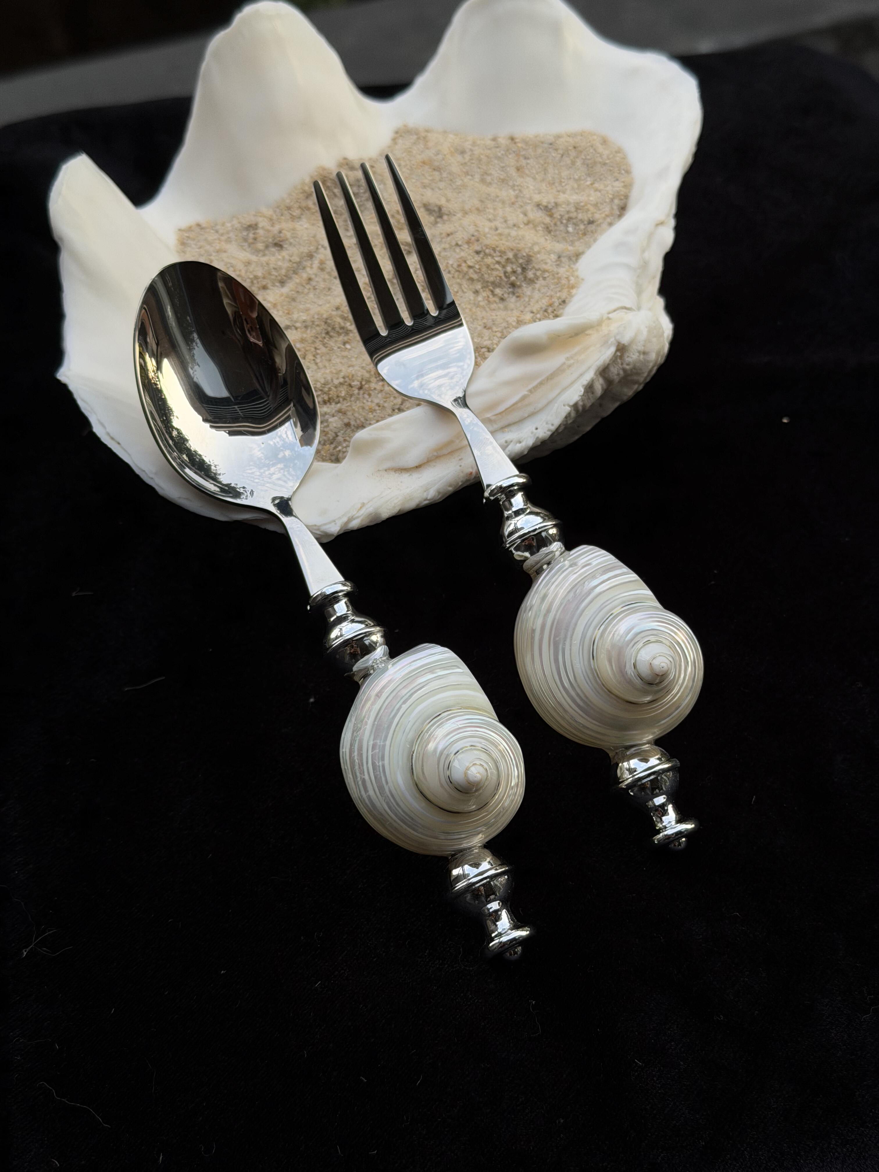 Luxury Handmade Shell Vintage Cutlery Set - One-of-a-kind Tableware Art