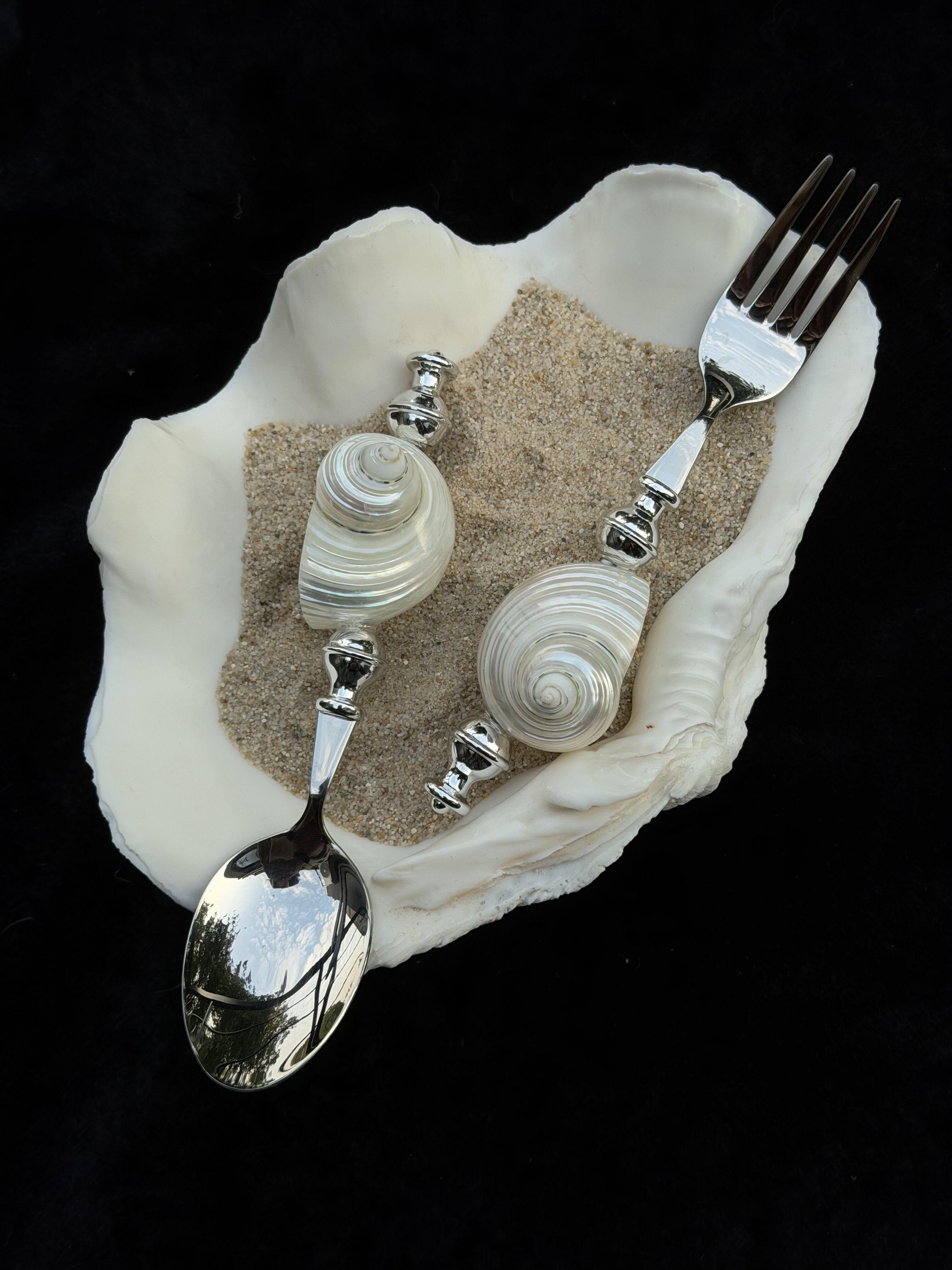 Luxury Handmade Shell Vintage Cutlery Set - One-of-a-kind Tableware Art